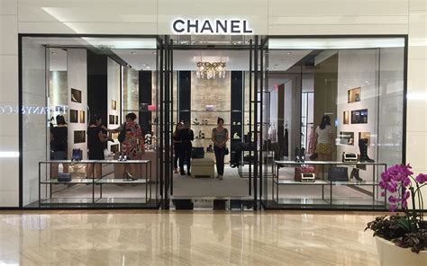 Chanel stores locator 